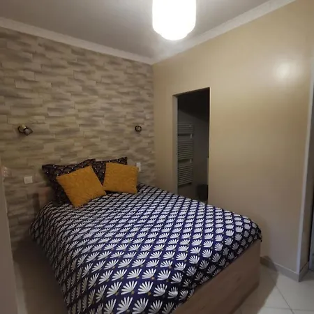 Joli Cocon En Plein Centre *